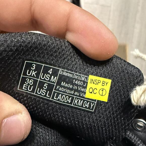 Dr. Martens Black Patent Leather Glitter Side Zip Boots 1460 J Size 5 Women - Picture 7 of 7